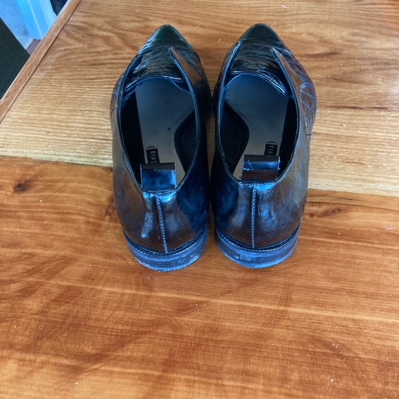 ALICE + OLIVIA women’s black Gia pointed toe slip on leather Oxford shoes - Picture 6 of 6